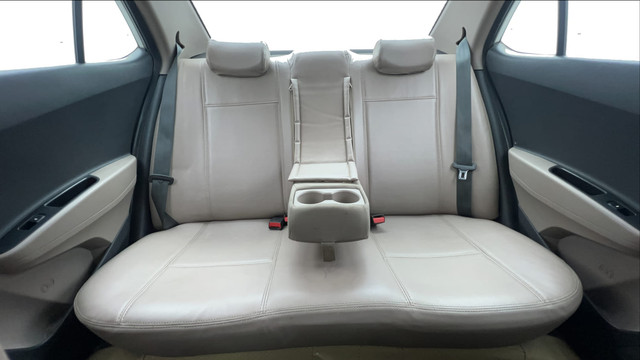 Second-hand 2015 Hyundai Xcent Petrol for sale in Chennai-32