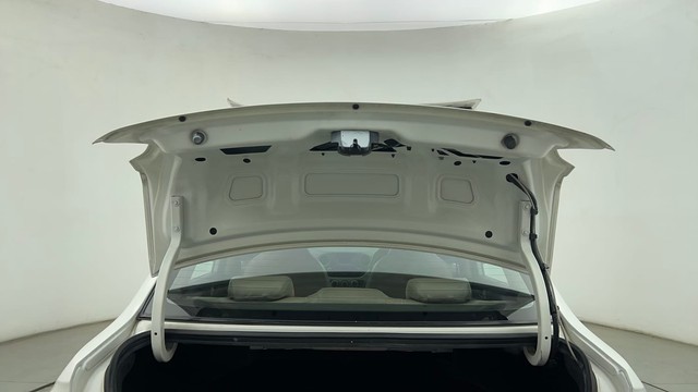 Second-hand 2015 Hyundai Xcent Petrol for sale in Chennai-27