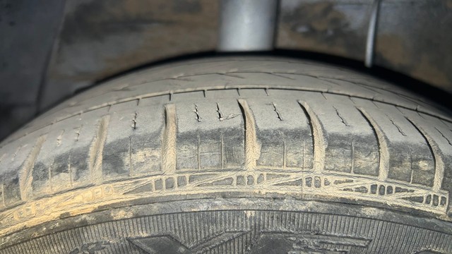 Second-hand 2015 Hyundai Xcent Petrol for sale in Chennai-24