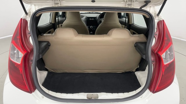 Second-hand 2013 Hyundai EON Sportz for sale in Jaipur-9