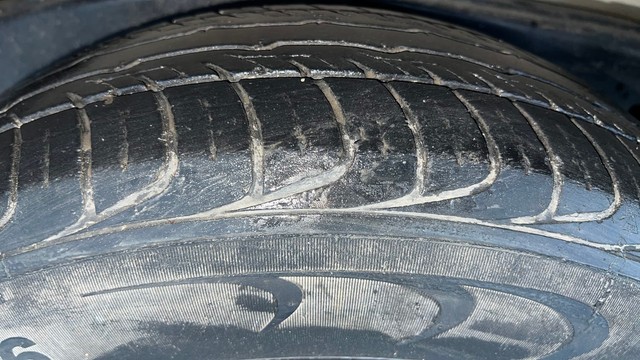 Second-hand 2022 Toyota Innova Crysta 2.7 VX 7 STR for sale in Noida-26