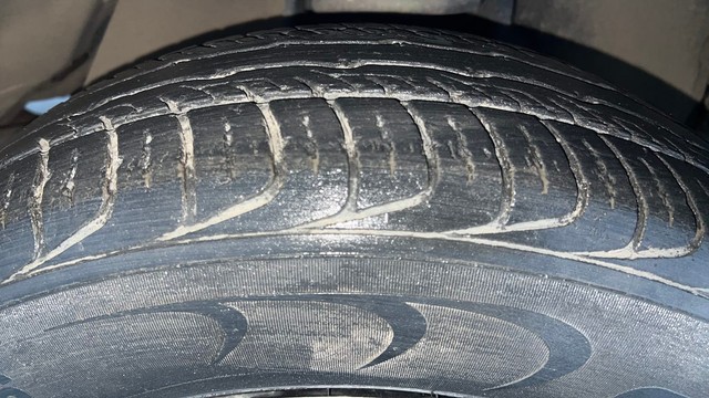 Second-hand 2022 Toyota Innova Crysta 2.7 VX 7 STR for sale in Noida-35