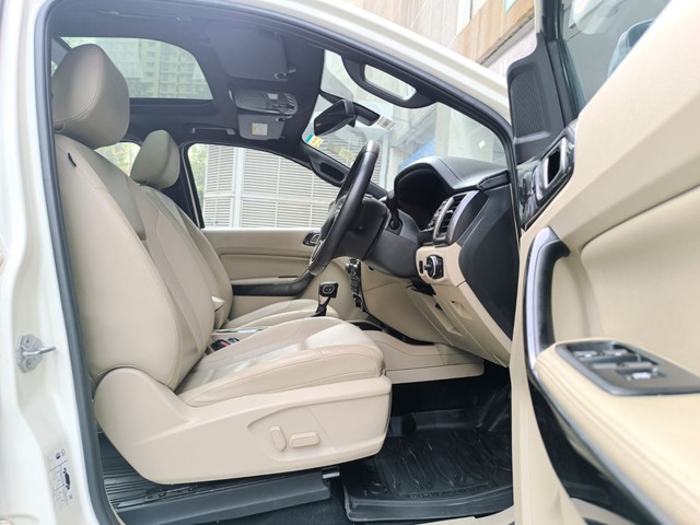 Second-hand 2021 Ford Endeavour Titanium Plus 4X2 AT for sale in Mumbai-12