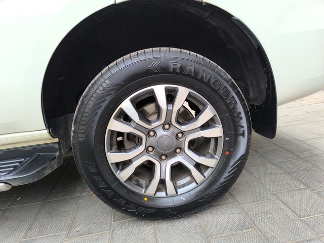 Second-hand 2021 Ford Endeavour Titanium Plus 4X2 AT for sale in Mumbai-5