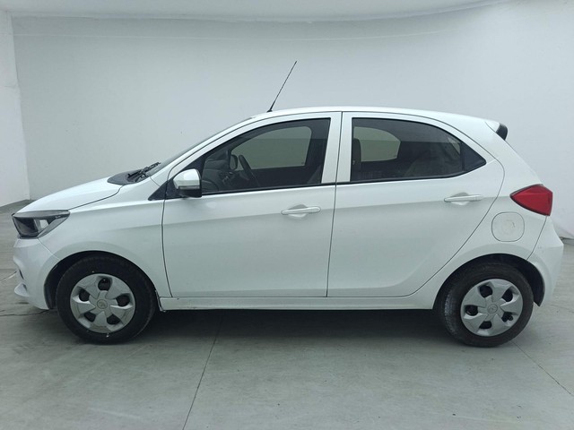 Second-hand 2021 Tata Tiago 1.2 Revotron XT for sale in Visakhapatnam-6