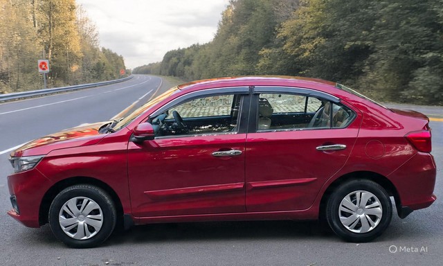 Second-hand 2019 Honda Amaze S Petrol BSIV for sale in New Delhi-3
