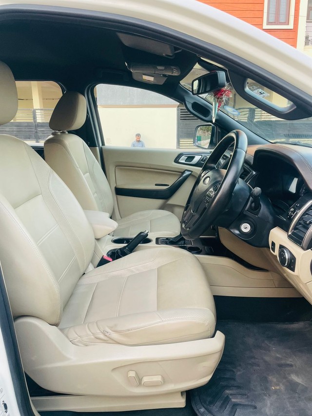 Second-hand 2016 Ford Endeavour 2.2 Titanium AT 4X2 for sale in Jaipur-11