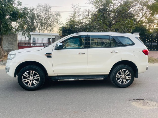 Second-hand 2016 Ford Endeavour 2.2 Titanium AT 4X2 for sale in Jaipur-4