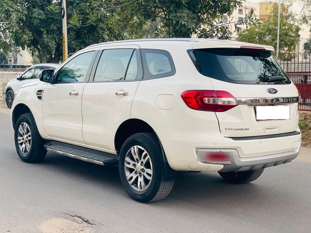 Second-hand 2016 Ford Endeavour 2.2 Titanium AT 4X2 for sale in Jaipur-3