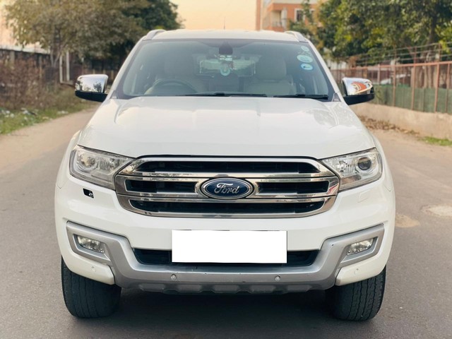 Second-hand 2016 Ford Endeavour 2.2 Titanium AT 4X2 for sale in Jaipur-5