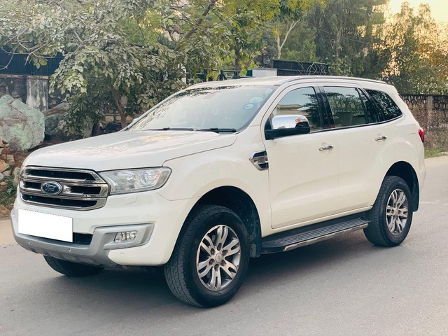 Second-hand 2016 Ford Endeavour 2.2 Titanium AT 4X2 for sale in Jaipur-9