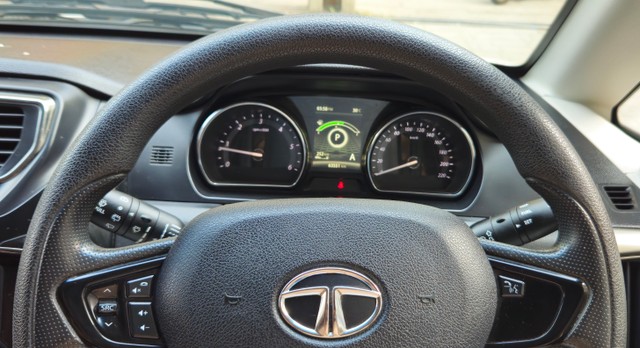 Second-hand 2017 Tata Hexa XMA for sale in Mumbai-12