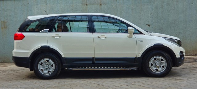 Second-hand 2017 Tata Hexa XMA for sale in Mumbai-1