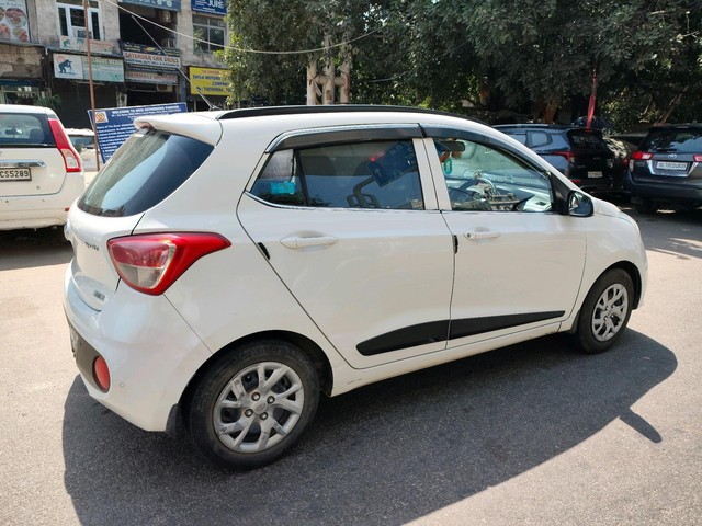Second-hand 2018 Hyundai Grand i10 1.2 Kappa Sportz Option for sale in New Delhi-6