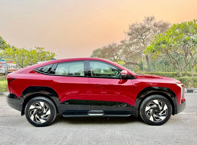 Second-hand 2025 Mahindra XEV 9e Pack Three for sale in New Delhi-1