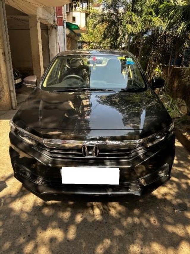 Second-hand 2023 Honda Amaze 2nd Gen VX CVT for sale in North 24 Parganas-0