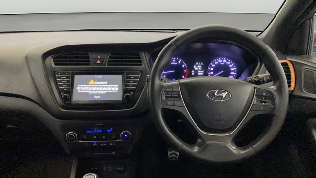 Second-hand 2016 Hyundai i20 Active 1.2 SX for sale in Noida-12