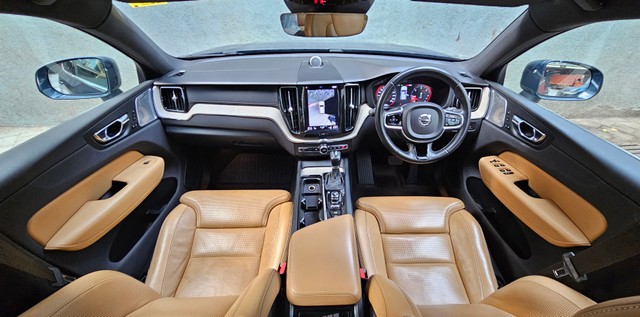 Second-hand 2020 Volvo XC60 Inscription D5 BSIV for sale in Mumbai-19