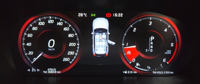 Second-hand 2020 Volvo XC60 Inscription D5 BSIV for sale in Mumbai-18