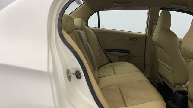 Second-hand 2015 Honda Amaze S i-Vtech for sale in Lucknow-16