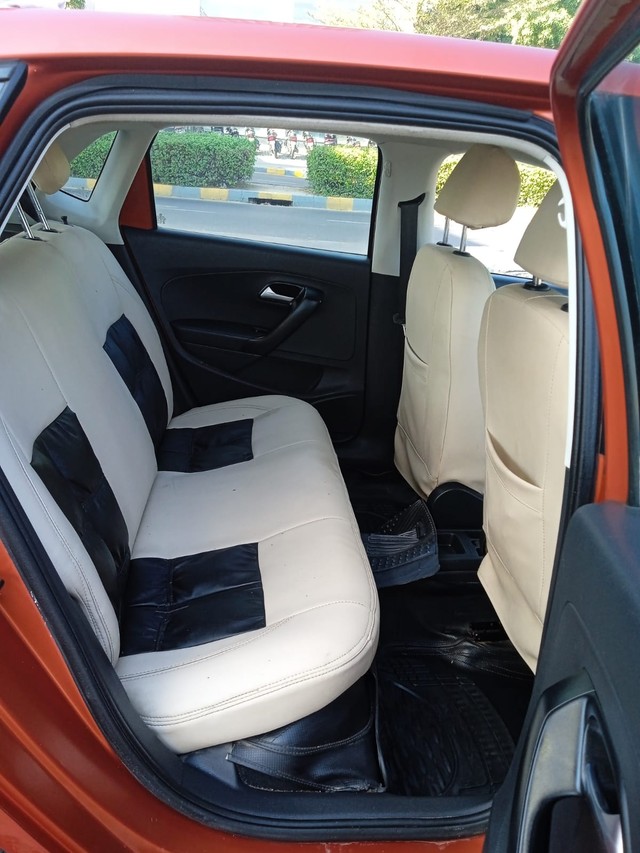 Volkswagen Polo 1.2 MPI Comfortline Second-hand 2015 Volkswagen Polo 1.2 MPI Comfortline for sale in Ahmedabad-8