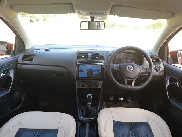 Volkswagen Polo 1.2 MPI Comfortline Second-hand 2015 Volkswagen Polo 1.2 MPI Comfortline for sale in Ahmedabad-7