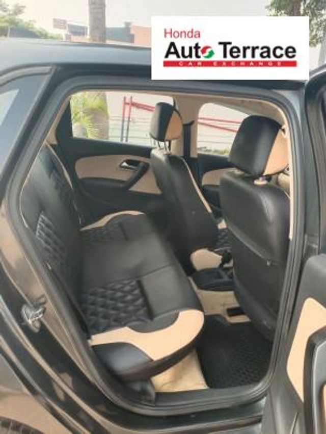 Second-hand 2015 Volkswagen Polo 1.5 TDI Highline for sale in Pondicherry-11