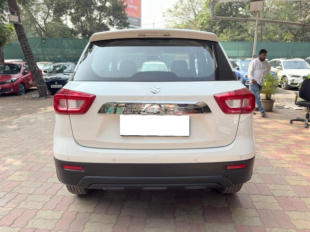 Second-hand 2021 Maruti Vitara Brezza VXI for sale in Thane-2