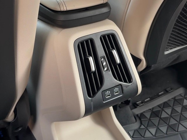 Second-hand 2024 BMW X1 sDrive18i M Sport for sale in Thane-17