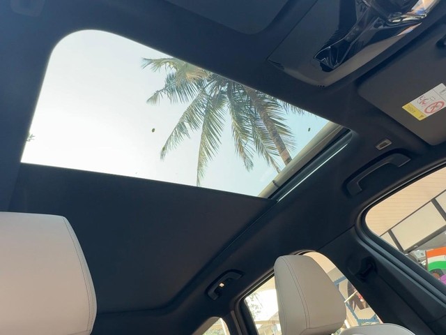 Second-hand 2024 BMW X1 sDrive18i M Sport for sale in Thane-5