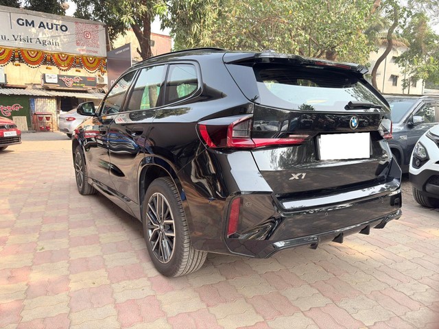 Second-hand 2024 BMW X1 sDrive18i M Sport for sale in Thane-11