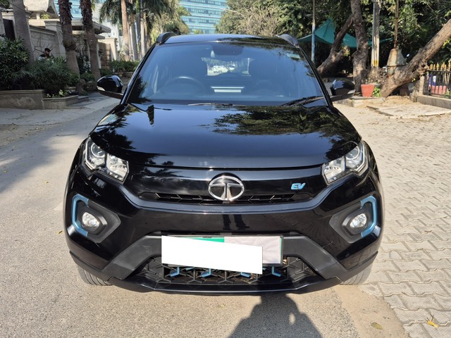 Second-hand 2023 Tata Nexon XZ Plus LUX for sale in Gurgaon-5