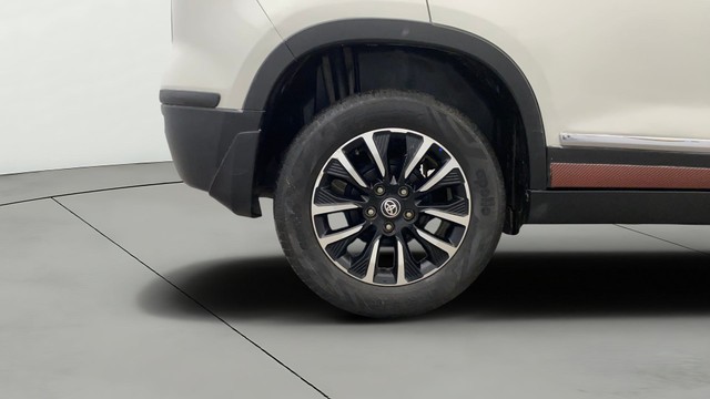 Second-hand 2020 Toyota Urban Cruiser EBELLA Premium AT for sale in Lucknow-25