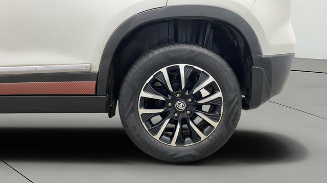 Second-hand 2020 Toyota Urban Cruiser EBELLA Premium AT for sale in Lucknow-27