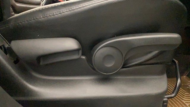 Second-hand 2020 Toyota Urban Cruiser EBELLA Premium AT for sale in Lucknow-18