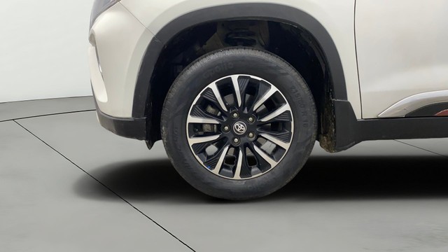 Second-hand 2020 Toyota Urban Cruiser EBELLA Premium AT for sale in Lucknow-26