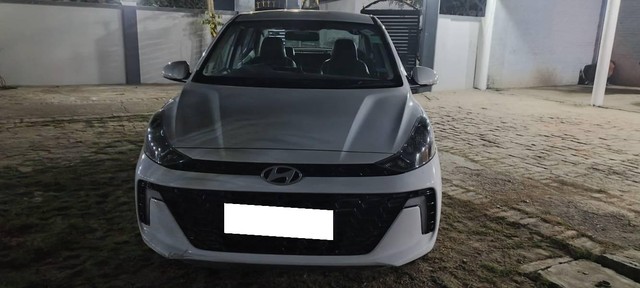 Hyundai Aura SX CNG Second-hand 2023 Hyundai Aura SX CNG for sale in Allahabad-0