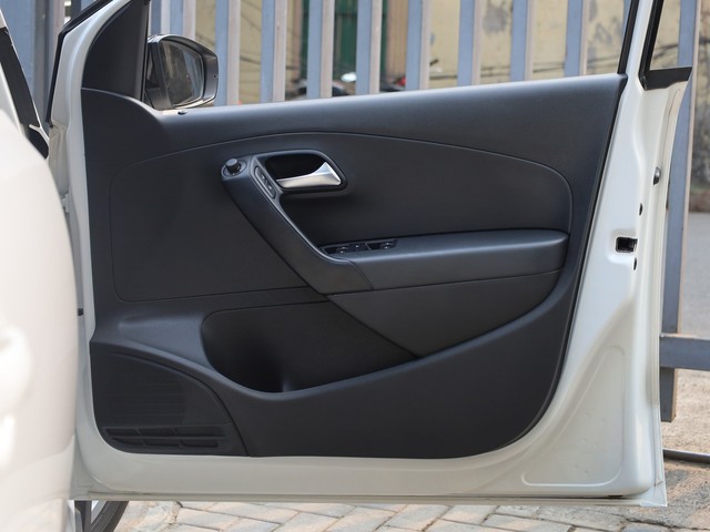 Second-hand 2021 Volkswagen Polo GT 1.0 TSI for sale in Kolkata-9