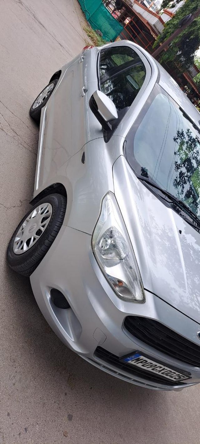Second-hand 2018 Ford Figo 1.2P Trend MT for sale in Dewas-7