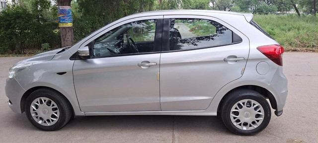 Second-hand 2018 Ford Figo 1.2P Trend MT for sale in Dewas-4
