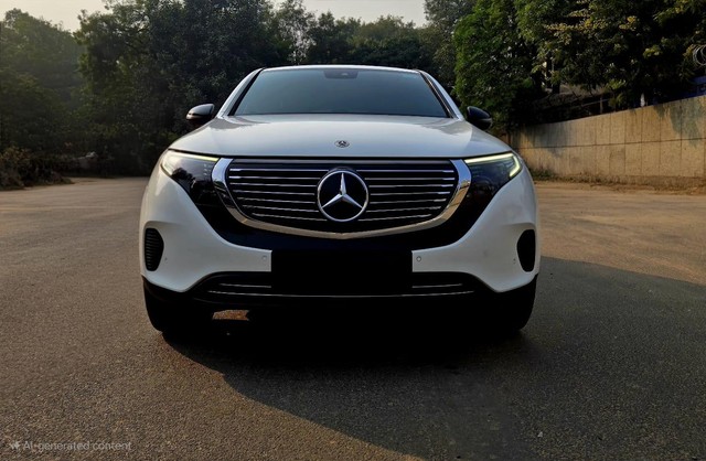 Second-hand 2023 Mercedes-Benz EQC 400 4MATIC for sale in New Delhi-4