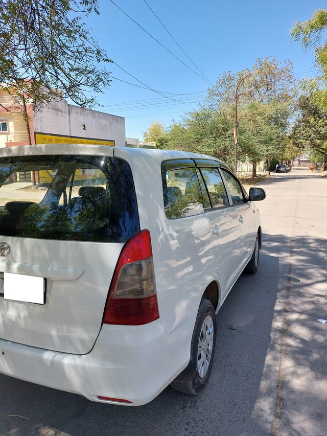 Toyota Innova 2.5 G (Diesel) 7 Seater BS IV Second-hand 2015 Toyota Innova 2.5 G (Diesel) 7 Seater BS IV for sale in Dewas-6