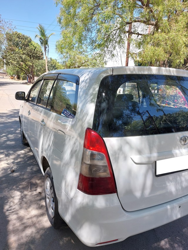 Toyota Innova 2.5 G (Diesel) 7 Seater BS IV Second-hand 2015 Toyota Innova 2.5 G (Diesel) 7 Seater BS IV for sale in Dewas-7