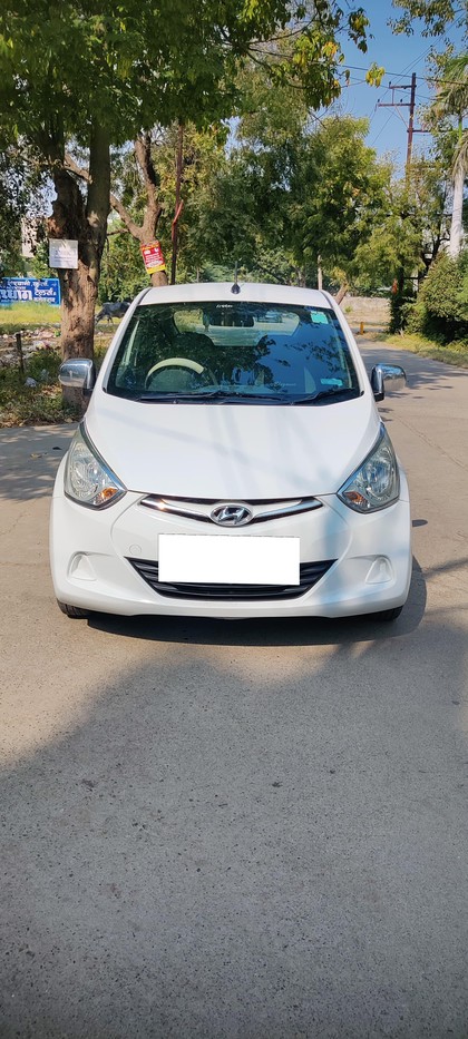 Second-hand 2017 Hyundai EON Era Plus for sale in Dewas