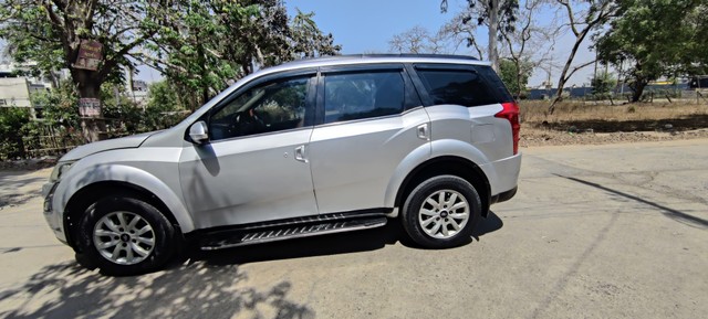Second-hand 2015 Mahindra XUV500 W10 2WD for sale in Dewas-3