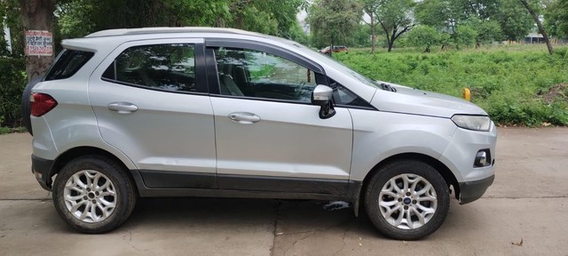 Second-hand 2016 Ford Ecosport 1.5 TDCi Titanium BSIV for sale in Dewas-5