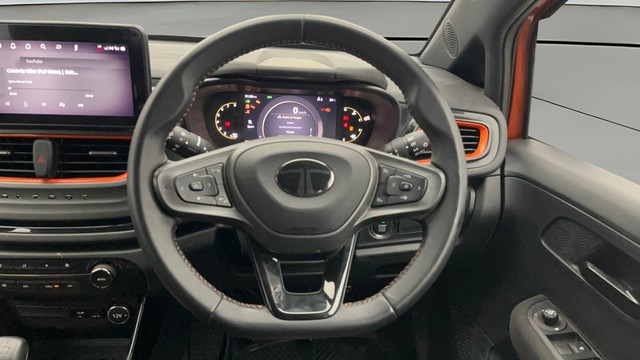 Second-hand 2024 Tata Altroz Racer R3 for sale in Noida-12