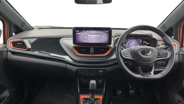 Second-hand 2024 Tata Altroz Racer R3 for sale in Noida-10