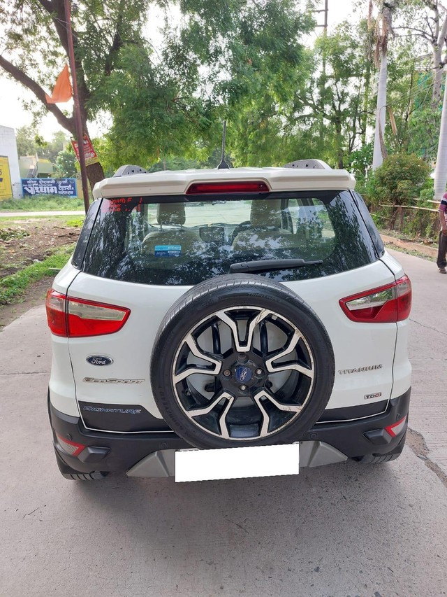 Second-hand 2018 Ford Ecosport 1.5 Diesel Titanium Plus BSIV for sale in Dewas-2