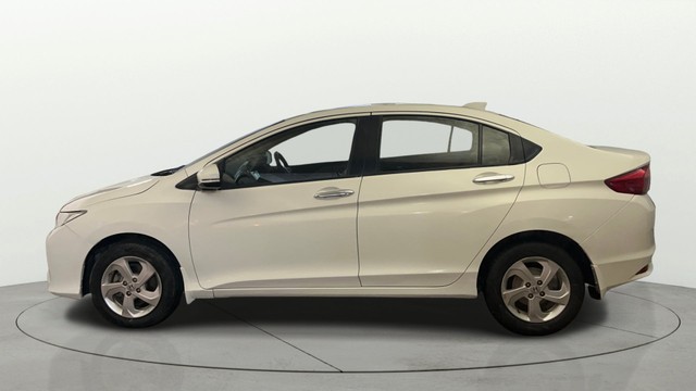 Second-hand 2016 Honda City i VTEC V for sale in Noida-16